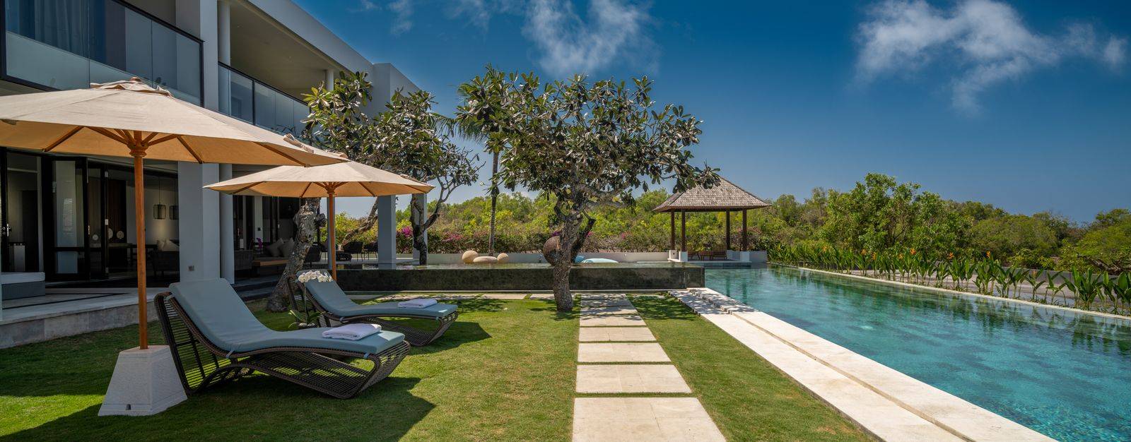 Uluwatu Bali Hotel private pool villa