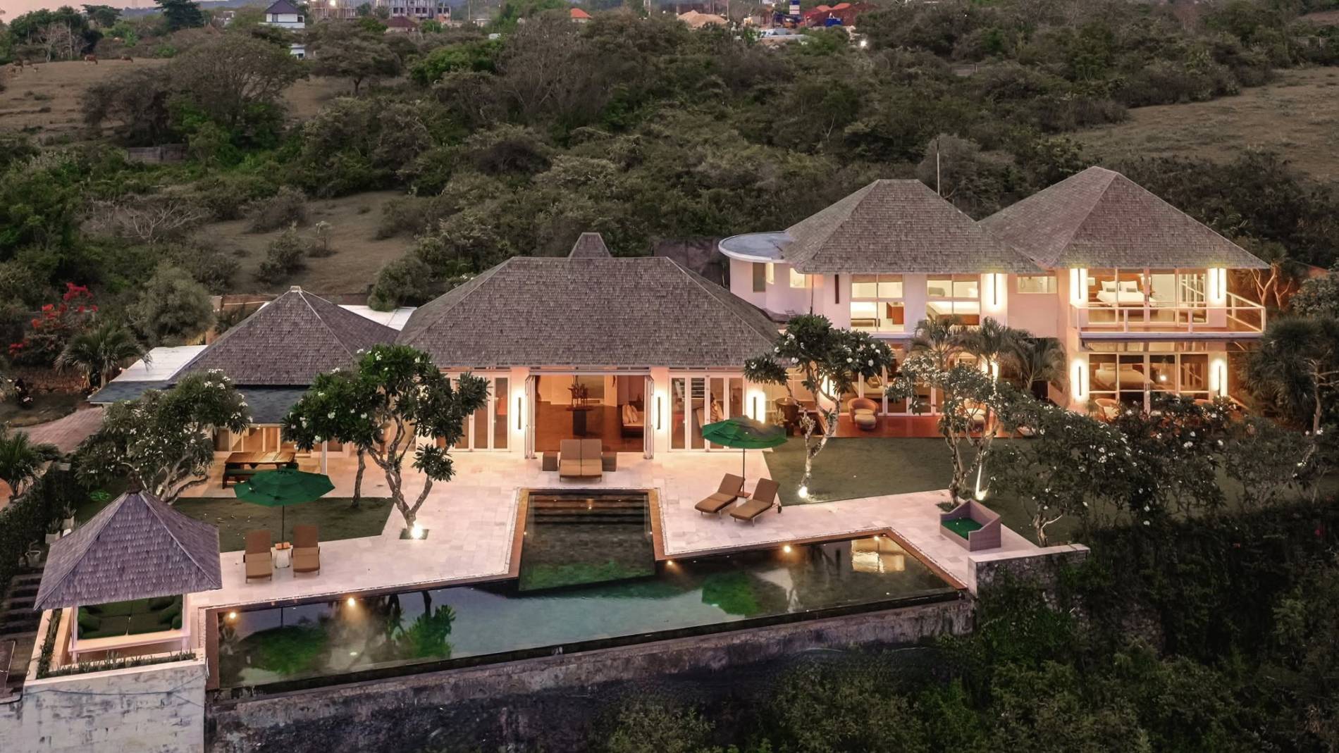 Villa 351
