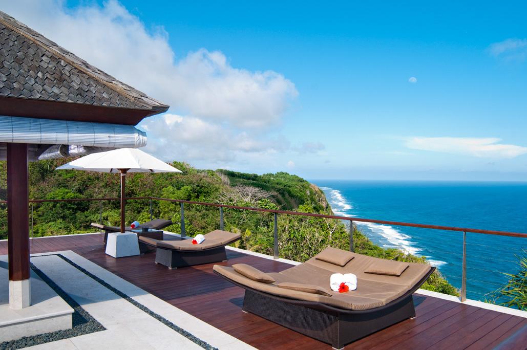 A beautiful 1-bedroom villa on the cliff uluwatu