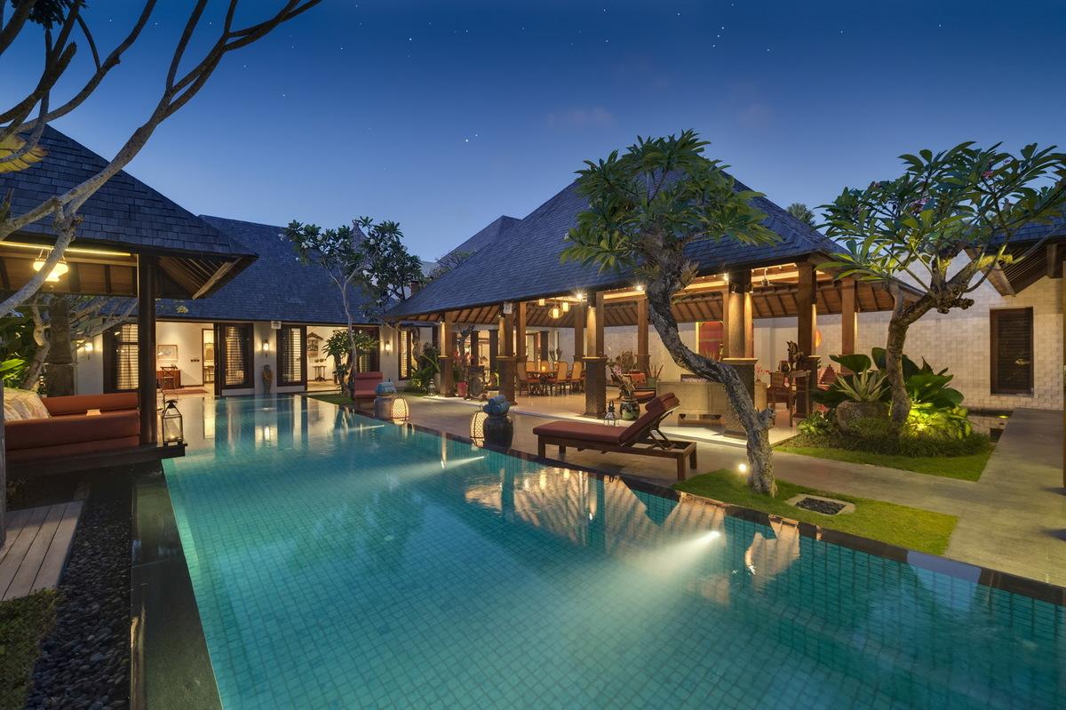 5 Bedroom Luxury Seminyak Pool Villa, Bali - VillaGetaways