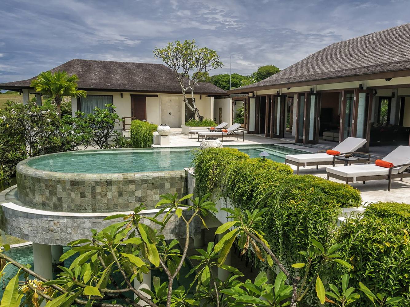 6 Bedroom Luxury Villa 3677, Pandawa beach, Uluwatu, Bali