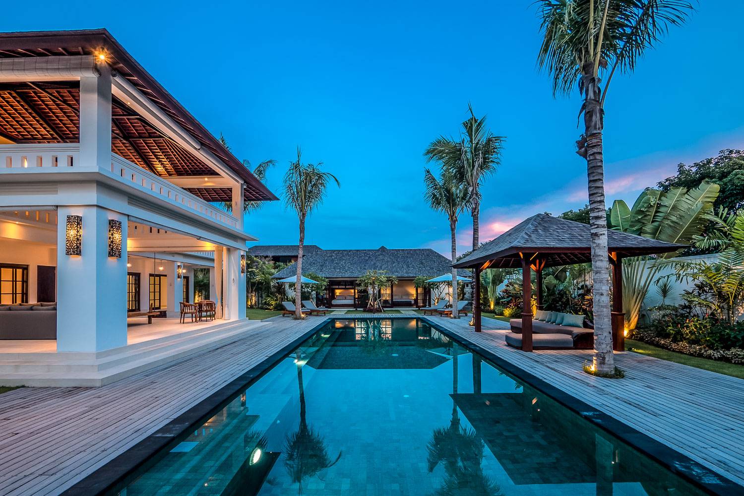 6 Bedroom Luxury Seminyak Villa with Pool at Bali - VillaGetaways