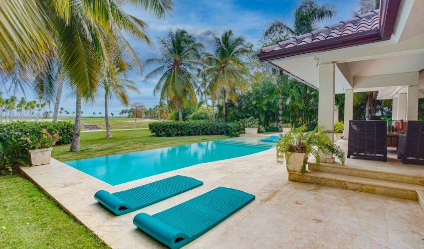 Villa 1292 in Caribbean Main Image