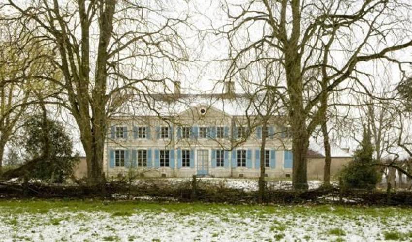 Villa 1825 in France Main Image