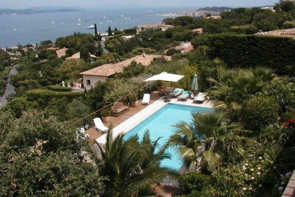 St. Tropez Villa 1840