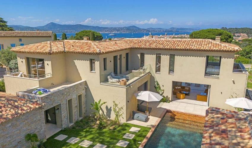Villa 1896 in France Main Image