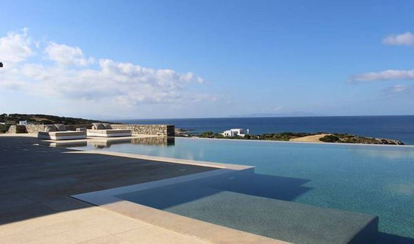 Villa 1432 in Greece Main Image