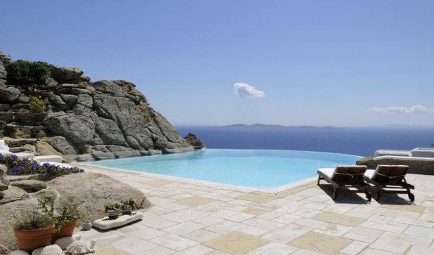 Villa 1402 in Greece Main Image