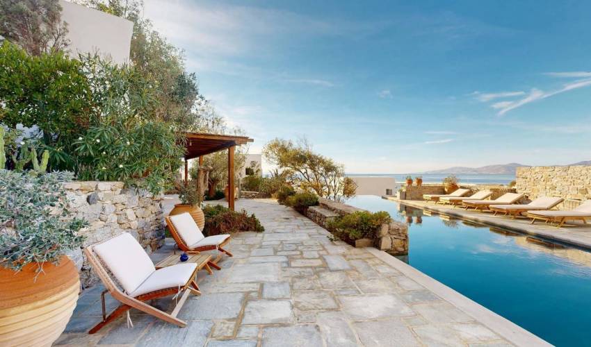 Villa 1438 in Greece Main Image