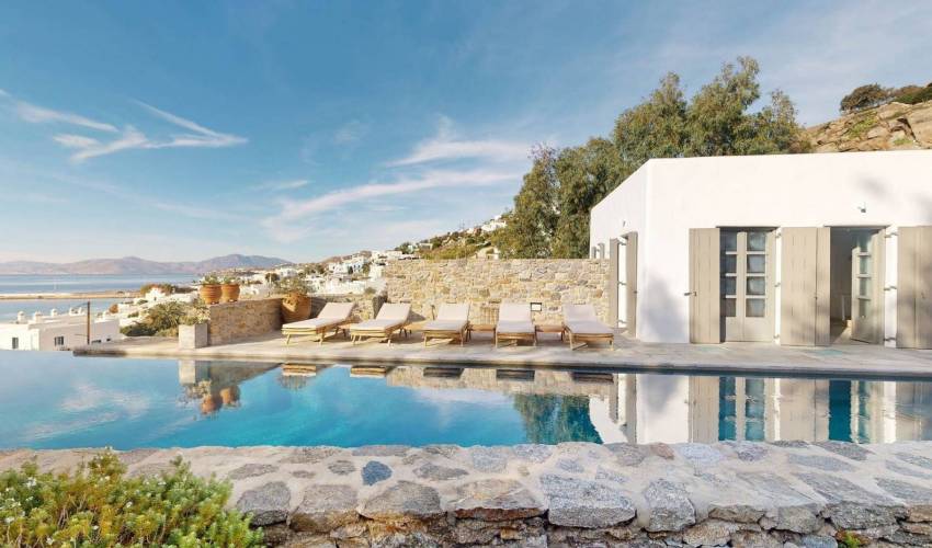 Villa 1438 in Greece Main Image