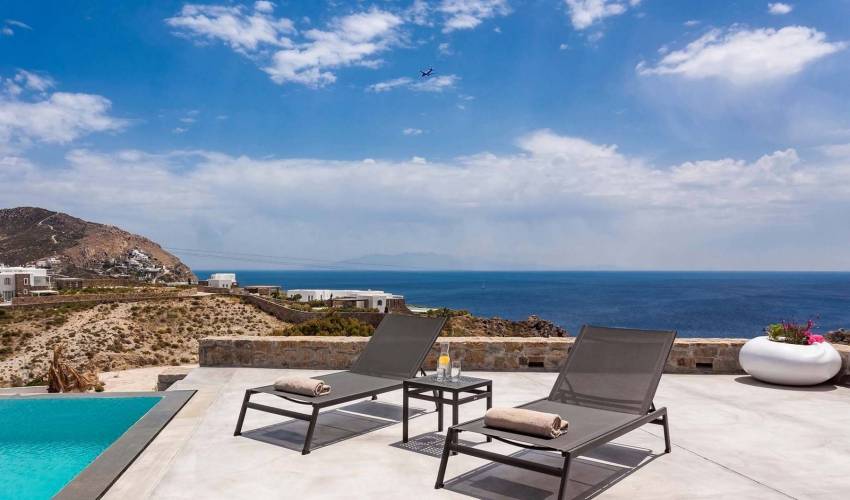 Villa 1439 in Greece Main Image