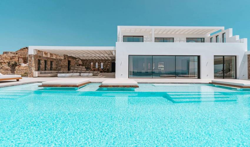 Villa 1442 in Greece Main Image