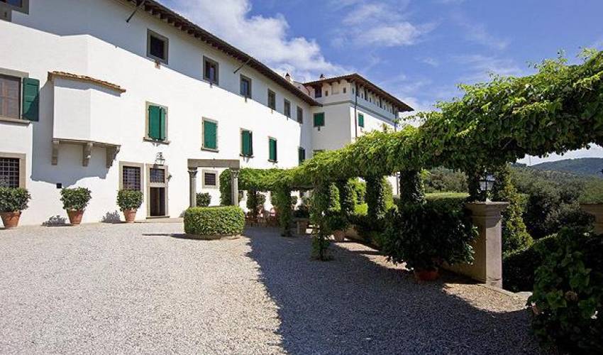 Villa 955 in Italy Main Image