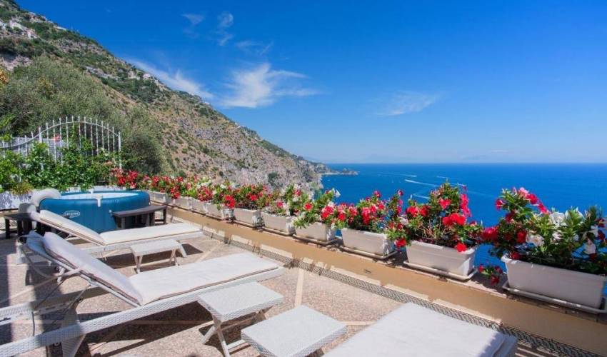 Villa 9253 in Italy Main Image