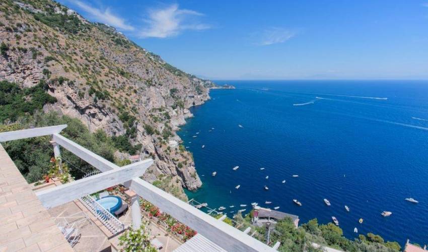 Villa 9253 in Italy Main Image