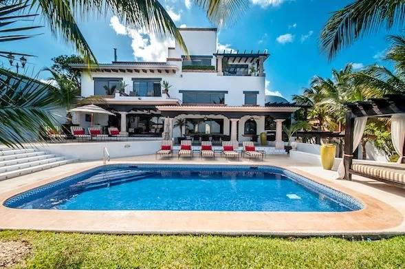 Cancun Beach Villa 1551