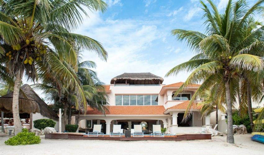 Villa 1557 in Mexico Main Image