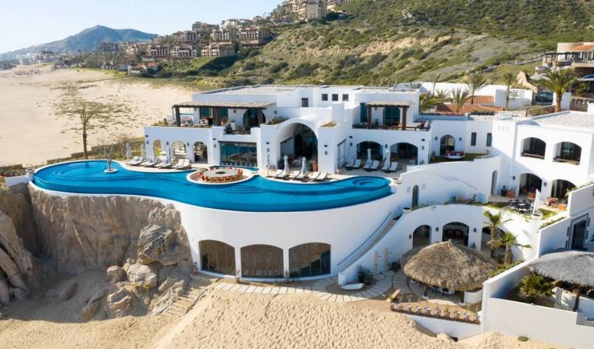 Villa 1586 in Mexico Main Image