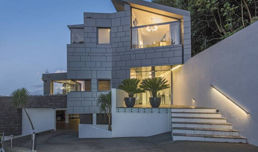 Magnificent 6 Bedroom Villa in Remuera with Ocean views