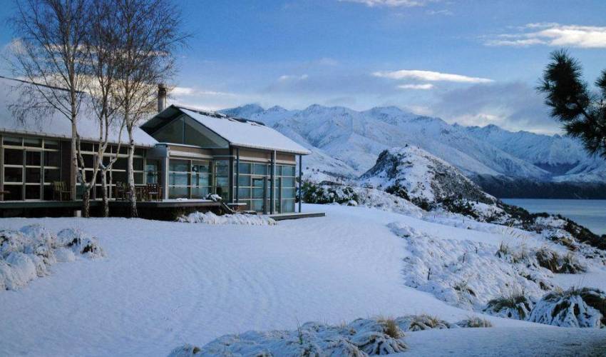 6 Bedroom Luxury Villa in Wanaka, New Zealand VillaGetaways