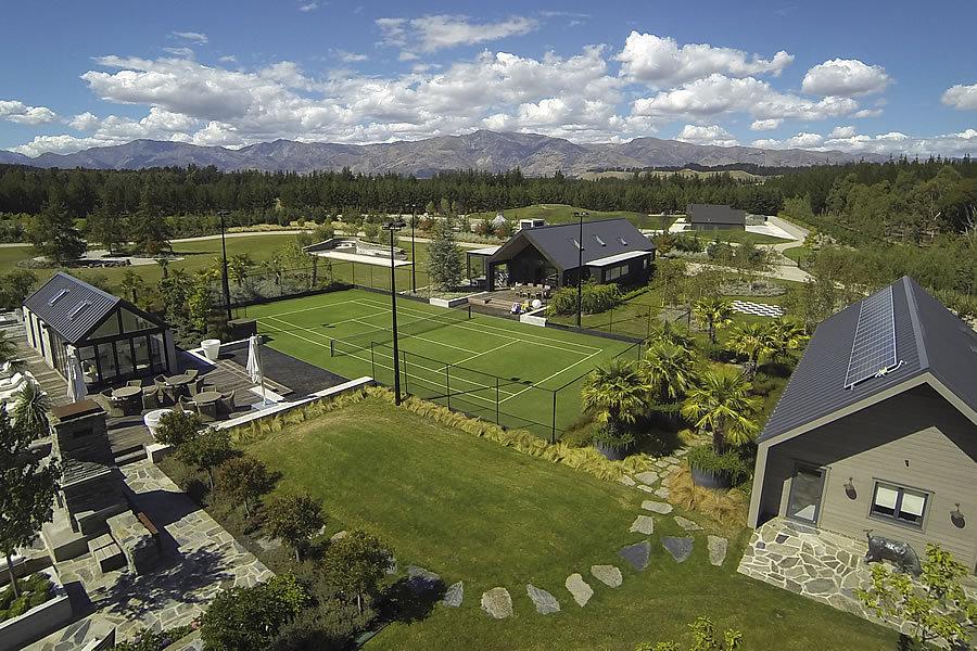 6 Bedroom Luxury Villa With Pool In Wanaka New Zealand Villagetaways