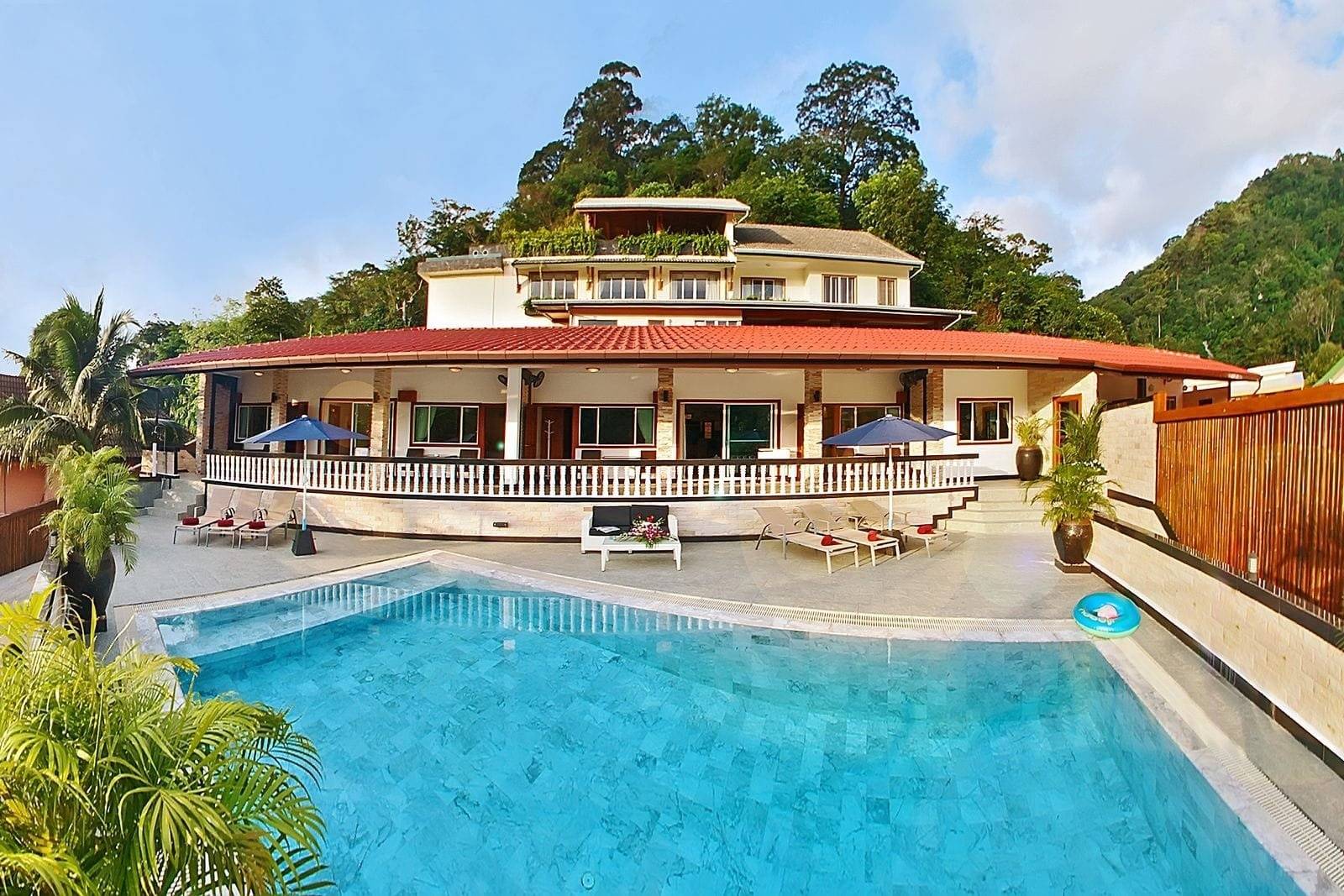 Baan Sung Thai Villa, Phuket, Thailand