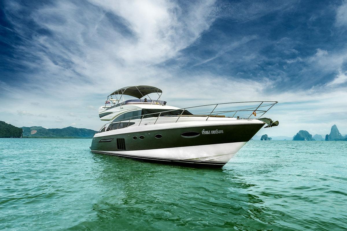 private yacht hire phuket